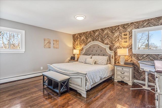 214 Woodycrest Drive, Holtsville, NY 11742