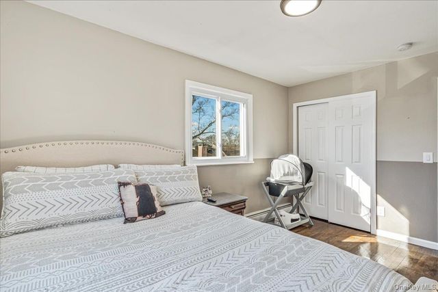 214 Woodycrest Drive, Holtsville, NY 11742