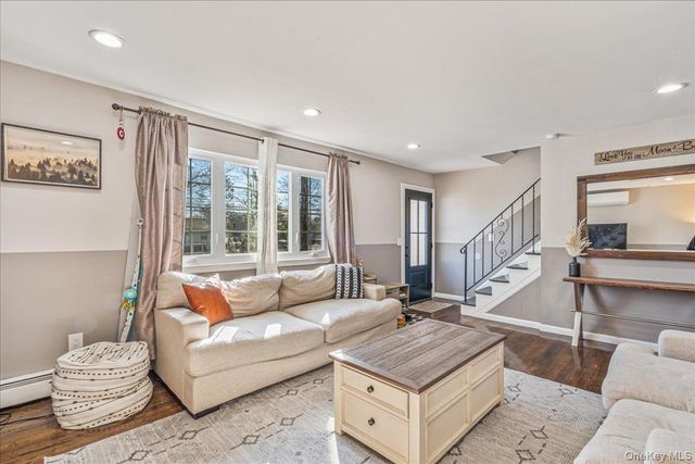 214 Woodycrest Drive, Holtsville, NY 11742