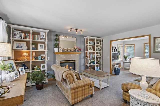 625 Bascom Hill Drive, Baraboo, WI 53913