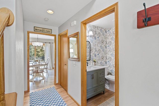 625 Bascom Hill Drive, Baraboo, WI 53913