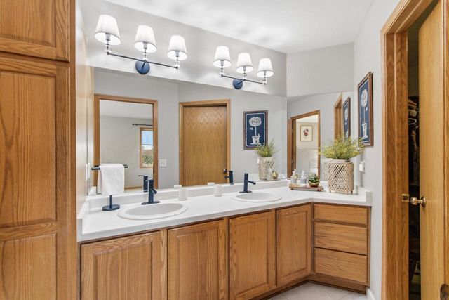625 Bascom Hill Drive, Baraboo, WI 53913