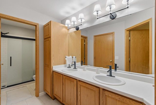 625 Bascom Hill Drive, Baraboo, WI 53913