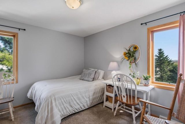 625 Bascom Hill Drive, Baraboo, WI 53913
