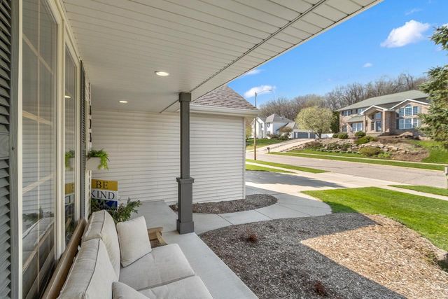 625 Bascom Hill Drive, Baraboo, WI 53913