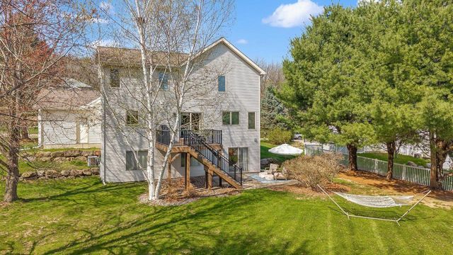 625 Bascom Hill Drive, Baraboo, WI 53913