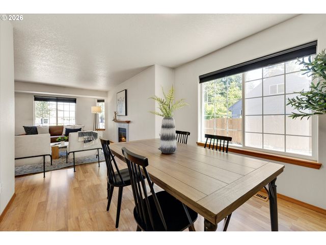 19229 Se RIVER Rd, Milwaukie, OR 97267