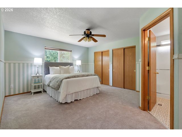 19229 Se RIVER Rd, Milwaukie, OR 97267
