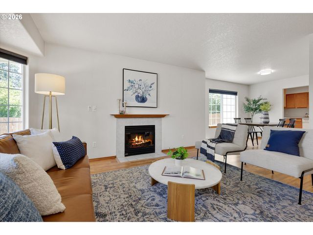 19229 Se RIVER Rd, Milwaukie, OR 97267