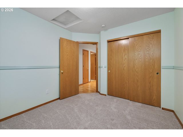 19229 Se RIVER Rd, Milwaukie, OR 97267