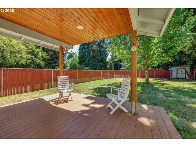 19229 Se RIVER Rd, Milwaukie, OR 97267
