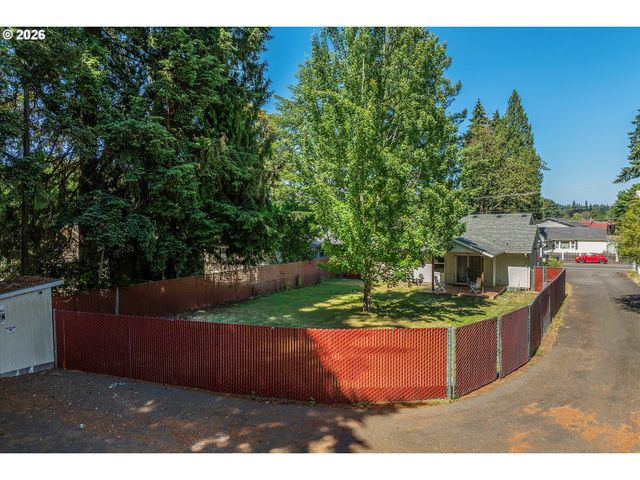 19229 Se RIVER Rd, Milwaukie, OR 97267