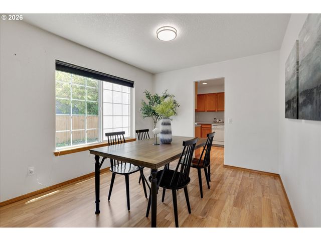 19229 Se RIVER Rd, Milwaukie, OR 97267