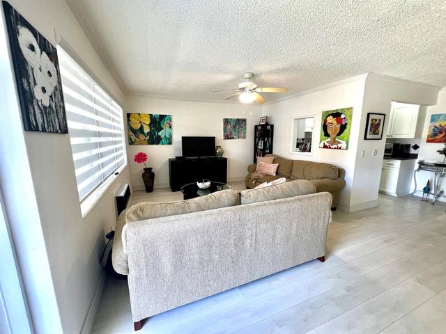635 Durham W, Deerfield Beach, FL 33442
