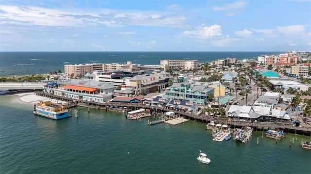 1 KEY CAPRI 611E, Treasure Island, FL 33706