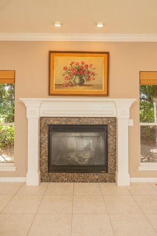 932 Spring Lake Ct, St Augustine, FL 32080