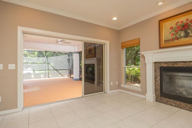 932 Spring Lake Ct, St Augustine, FL 32080