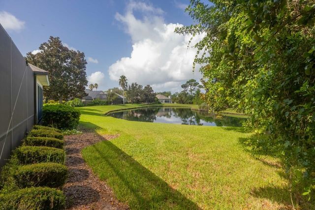 932 Spring Lake Ct, St Augustine, FL 32080