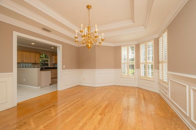 932 Spring Lake Ct, St Augustine, FL 32080
