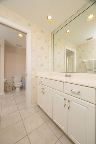 932 Spring Lake Ct, St Augustine, FL 32080