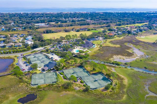 932 Spring Lake Ct, St Augustine, FL 32080