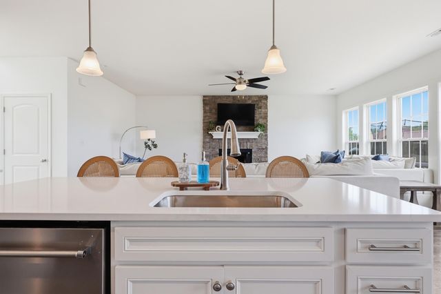 5015 Prairie Rose Way, Versailles, KY 40383