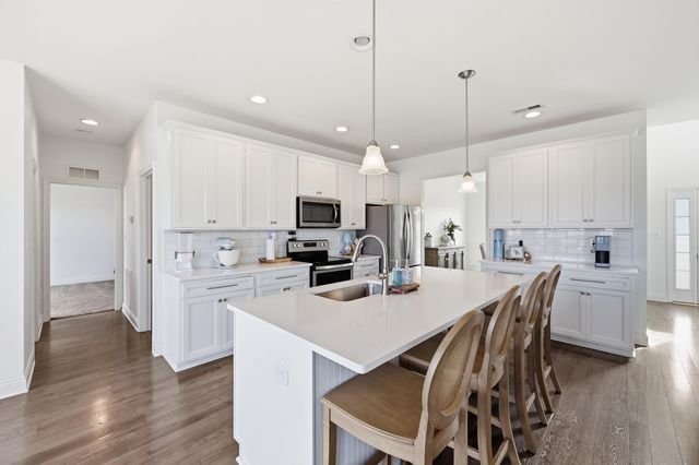 5015 Prairie Rose Way, Versailles, KY 40383