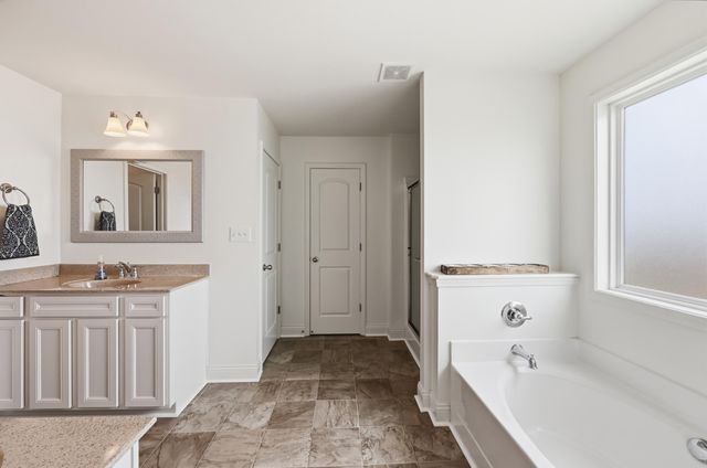 5015 Prairie Rose Way, Versailles, KY 40383