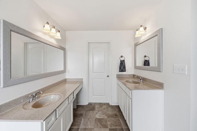 5015 Prairie Rose Way, Versailles, KY 40383