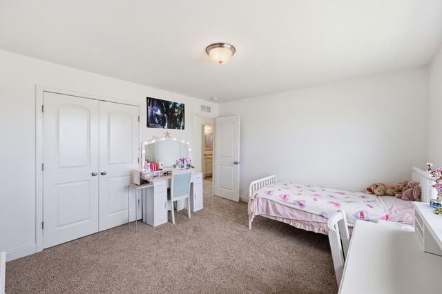 5015 Prairie Rose Way, Versailles, KY 40383