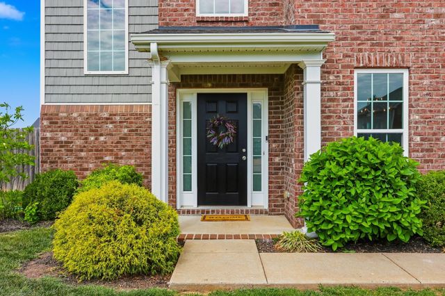 5015 Prairie Rose Way, Versailles, KY 40383