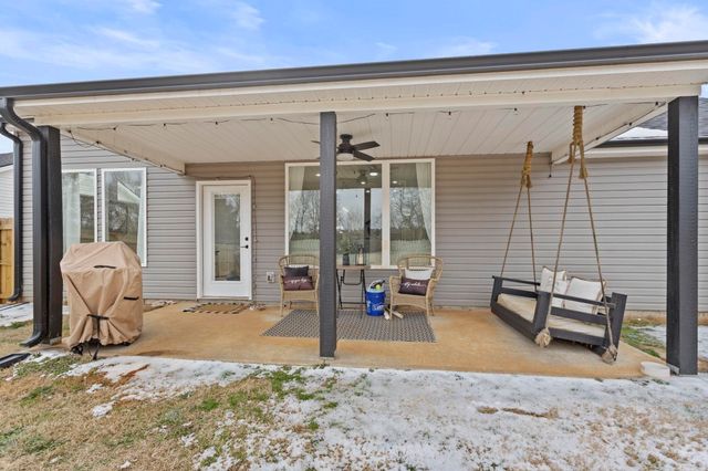 2010 Meadow Glen Court, Chesnee, SC 29323