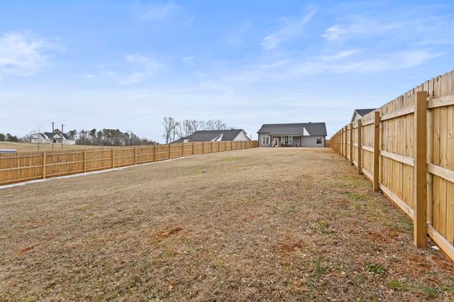 2010 Meadow Glen Court, Chesnee, SC 29323