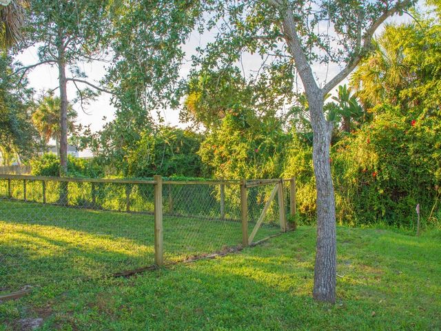 619 Carnival Terrace, Sebastian, FL 32958