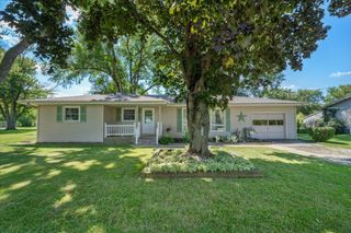 606 W St Rd 8, Hebron, IN 46341