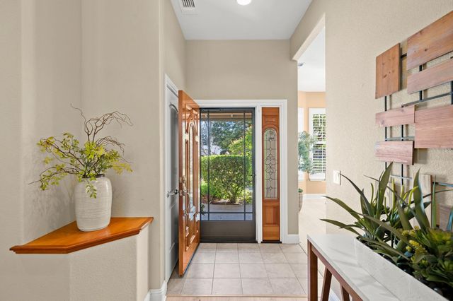 12565 Marcelais Ct, Auburn, CA 95603