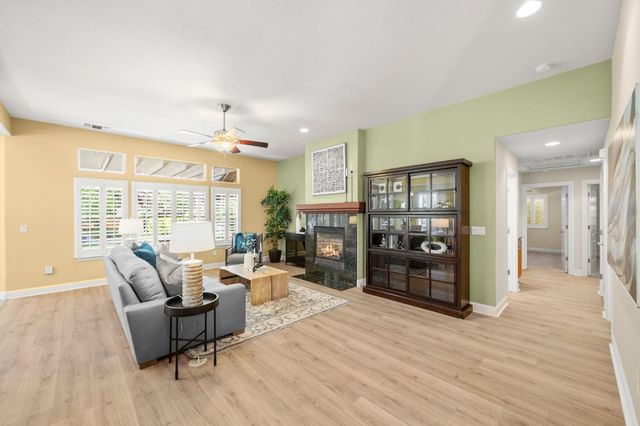 12565 Marcelais Ct, Auburn, CA 95603