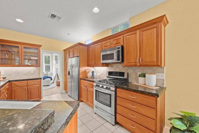 12565 Marcelais Ct, Auburn, CA 95603