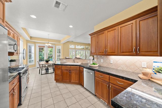 12565 Marcelais Ct, Auburn, CA 95603