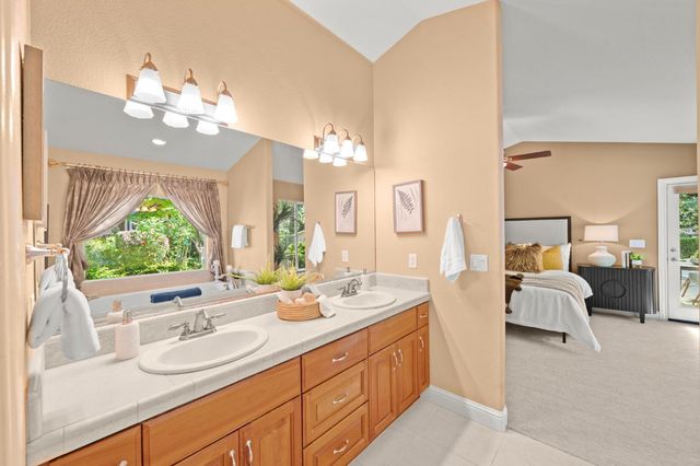 12565 Marcelais Ct, Auburn, CA 95603