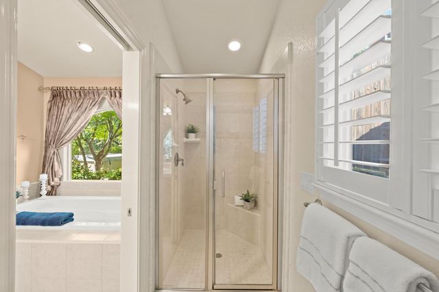 12565 Marcelais Ct, Auburn, CA 95603