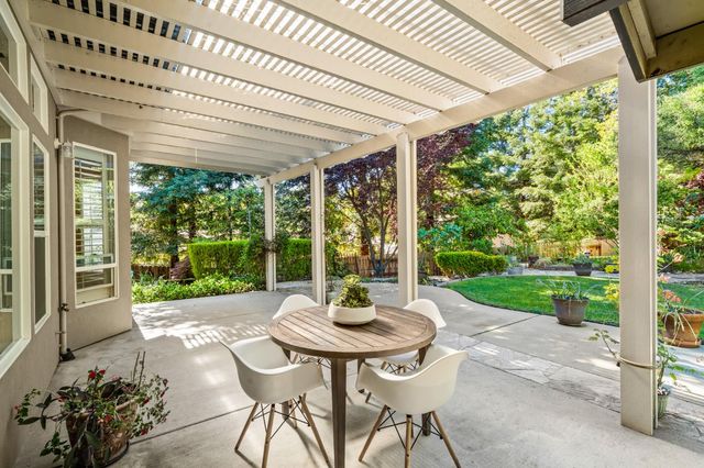 12565 Marcelais Ct, Auburn, CA 95603