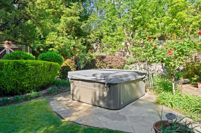 12565 Marcelais Ct, Auburn, CA 95603