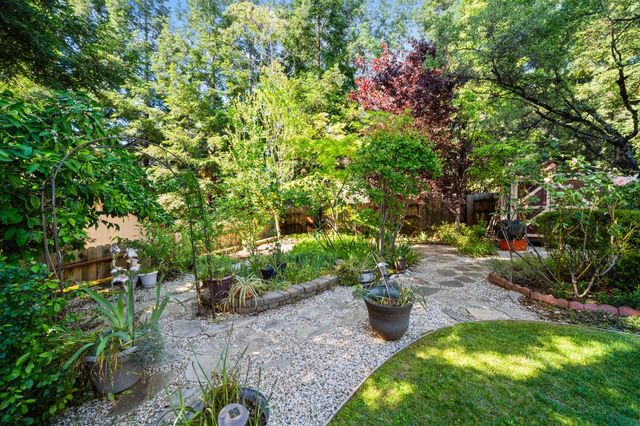 12565 Marcelais Ct, Auburn, CA 95603