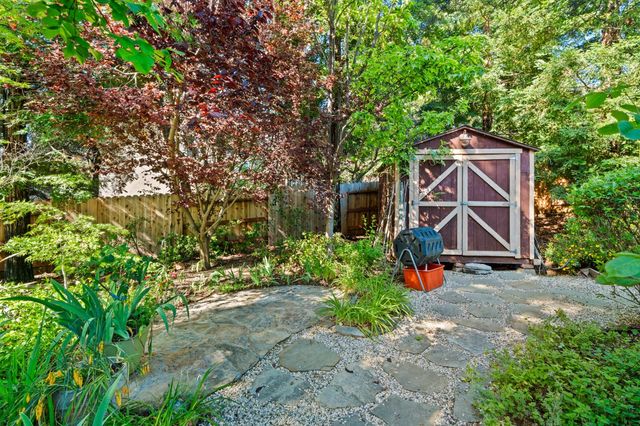 12565 Marcelais Ct, Auburn, CA 95603