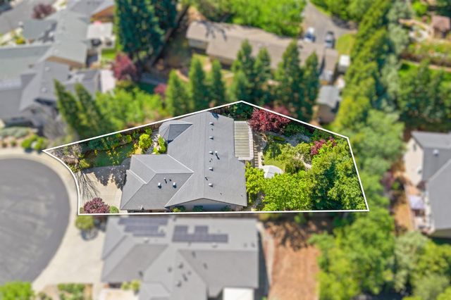 12565 Marcelais Ct, Auburn, CA 95603