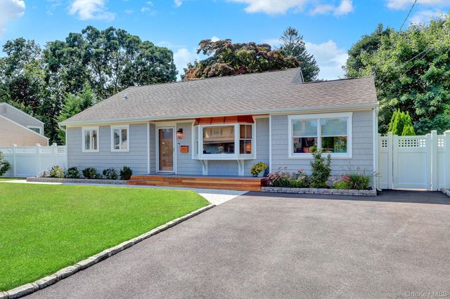 116 Washington Avenue, West Sayville, NY 11796