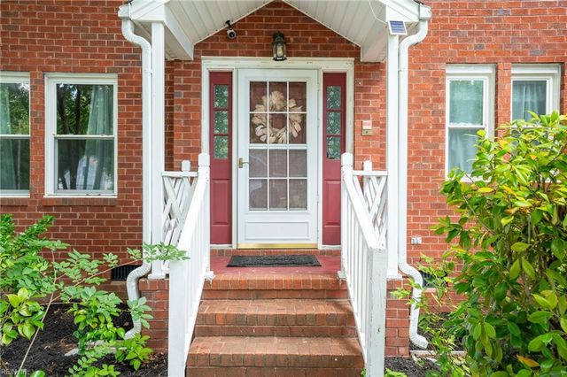 4100 Scotfield DR, Chesapeake, VA 23321