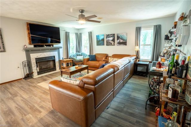4100 Scotfield DR, Chesapeake, VA 23321