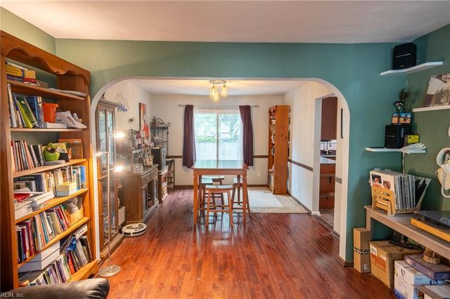 4100 Scotfield DR, Chesapeake, VA 23321